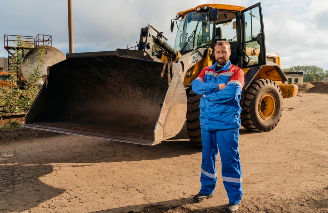 Машинист бульдозера