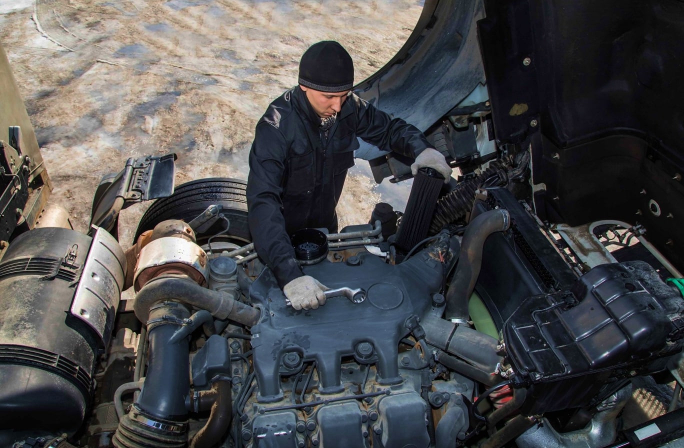 Слесарь по ремонту автомобилей